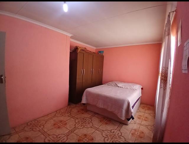 3 BEDROOM FREEHOLD FOR SALE IN SEBOKENG ZONE 10